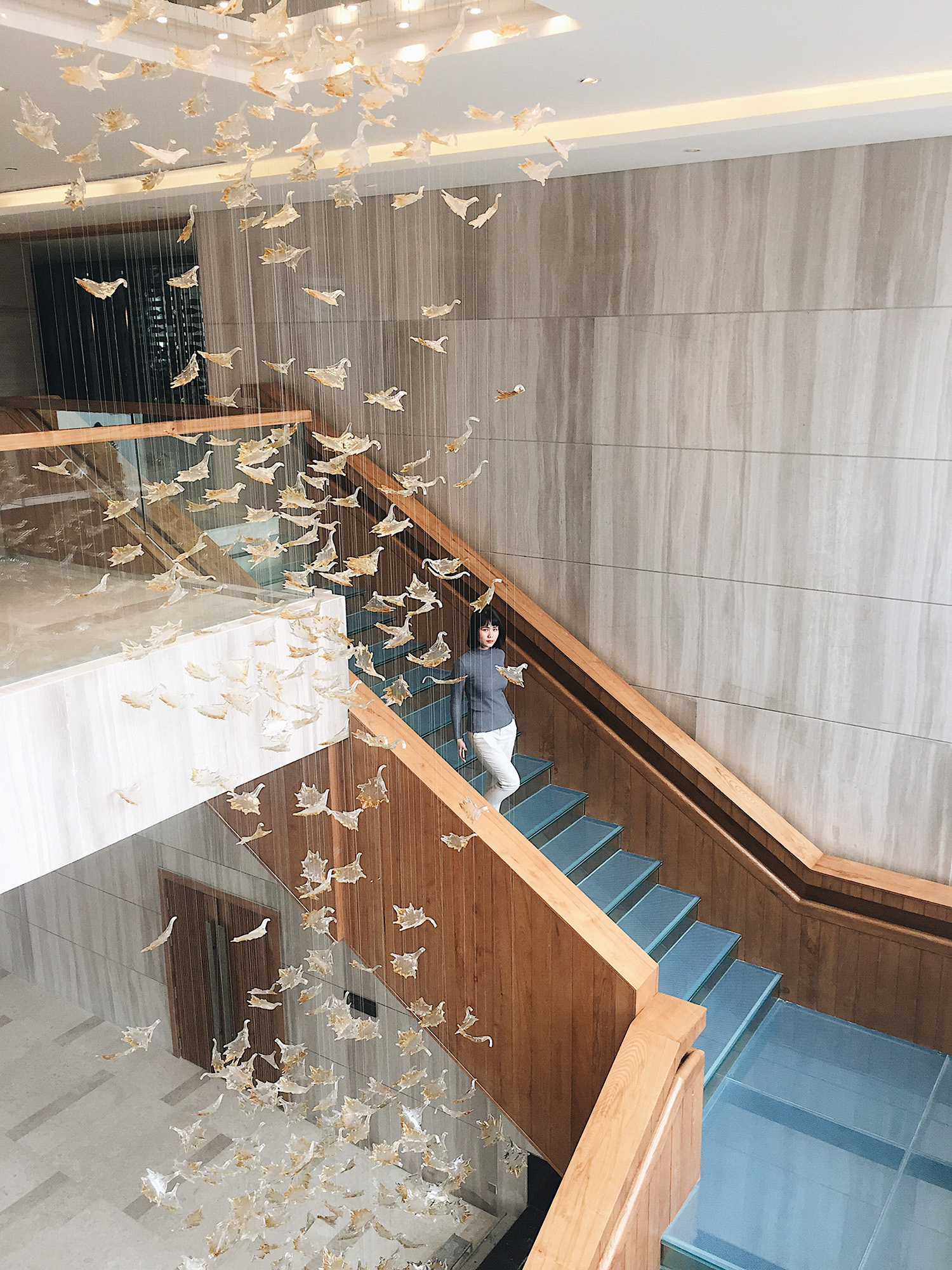 Cầu thang tới sảnh khu vực hội nghị